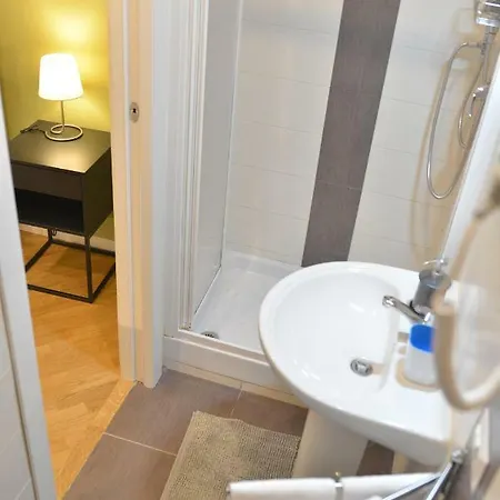 Guest house Need Is Rome